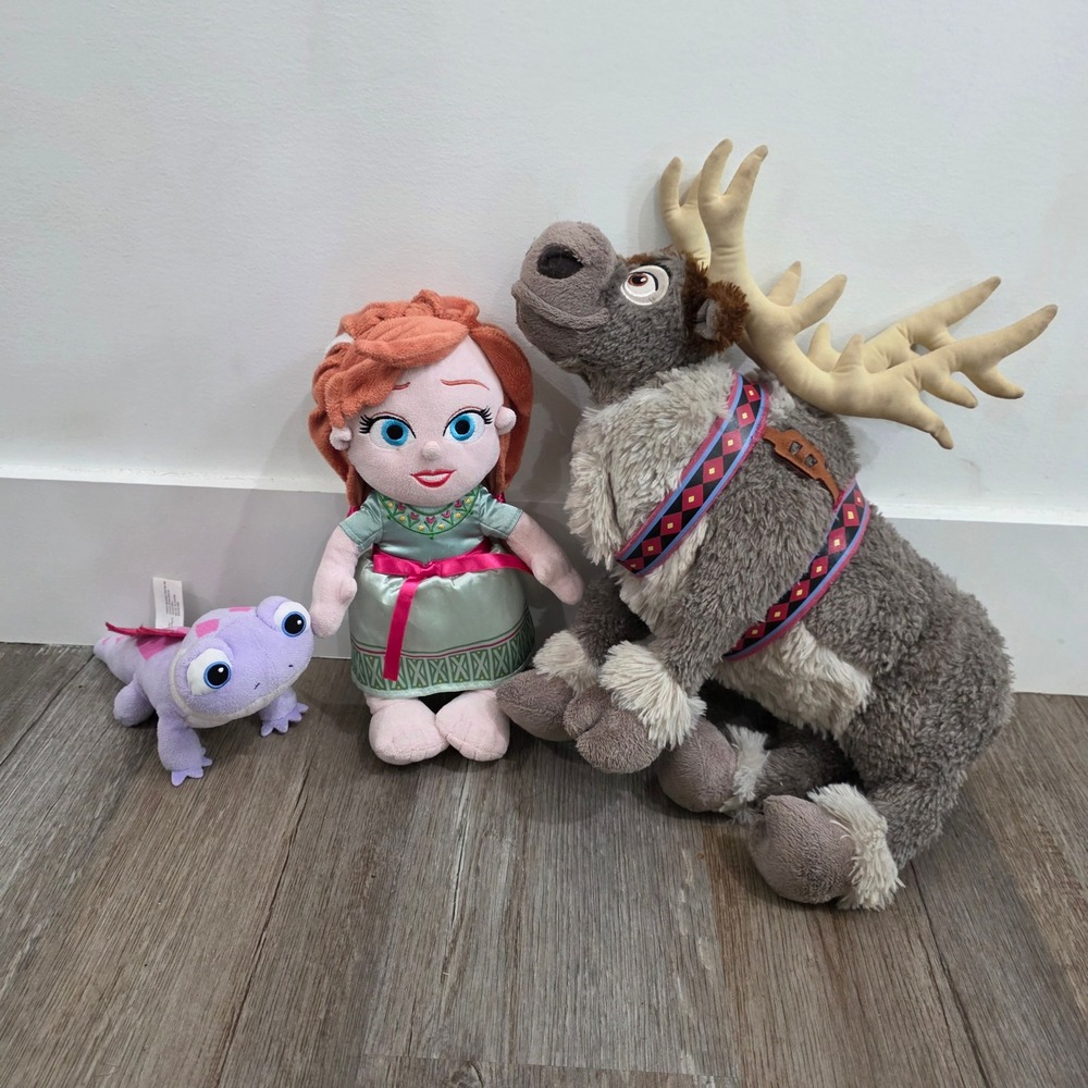 Disney Frozen Plush Bundle Anna Sven Bruni